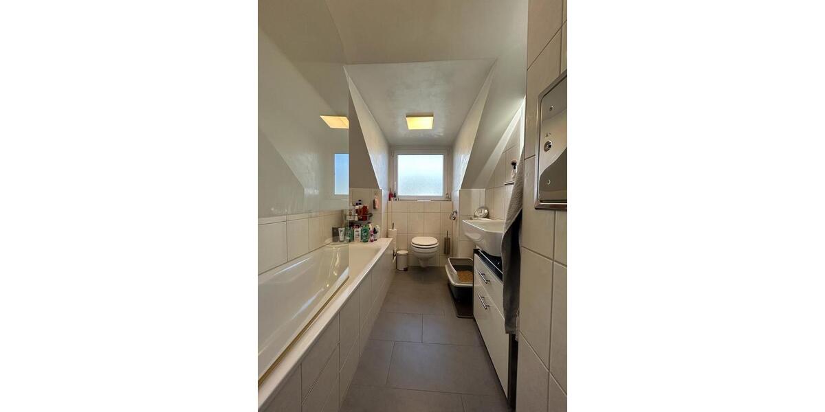 Dachgeschoßwohnung Stuttgart Sillenbuch - 3 Zimmer, 71 m&sup2;, 285.000&euro; | Angebot:27111037