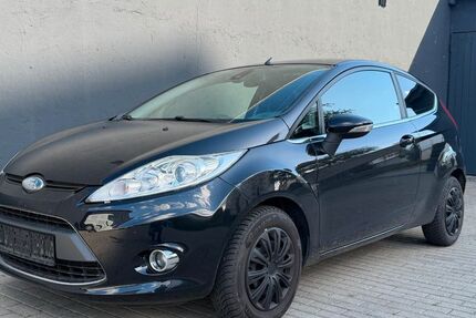 Ford Fiesta 134.271 km 3.180 &euro; Rottenburg am Neckar 72108