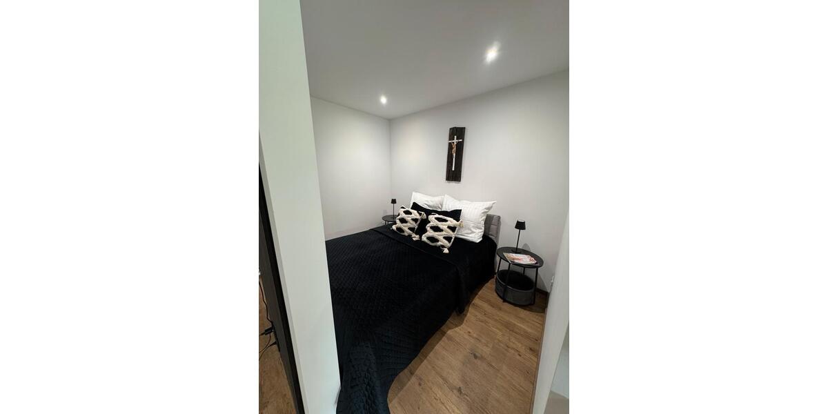 Etagenwohnung Reutlingen Sondelfingen - 1.5 Zimmer, 37 m&sup2;, 890&euro; | Angebot:25436789