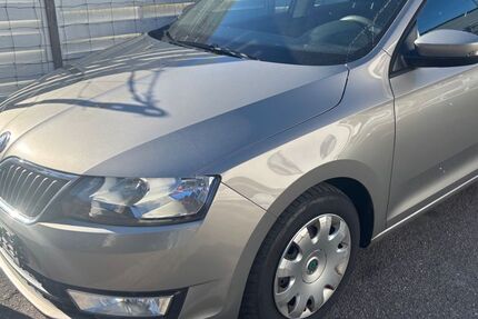 Skoda Rapid 224.000 km 4.680 &euro; Pforzheim 75175