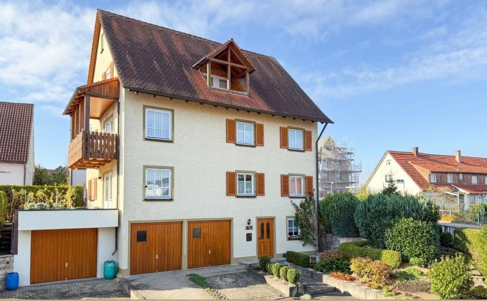 Mehrfamilienhaus, Wohnhaus Bietigheim-Bissingen Bissingen - 10 Zimmer, 210 m&sup2;, 870.000&euro; | Angebot:24154002