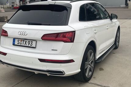 Audi Q5 147.300 km 26.990 € Stuttgart 70327