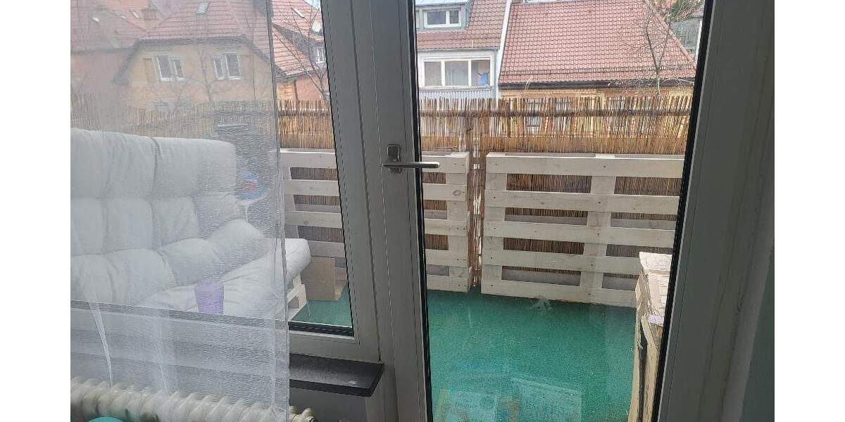 Etagenwohnung Stuttgart Ost - 3 Zimmer, 72 m&sup2;, 900&euro; | Angebot:24811306