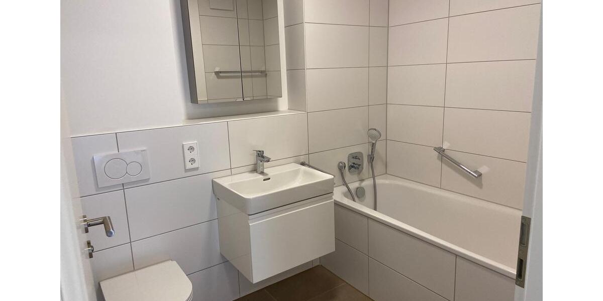 Etagenwohnung Esslingen am Neckar Hegensberg - 4 Zimmer, 77 m&sup2;, 1.400&euro; | Angebot:25491528