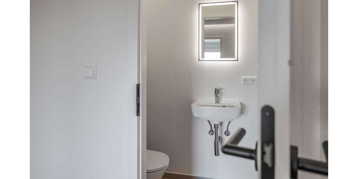 Hochwertig modernisierte Wohnung in ruhiger Lage - ideal für Eigennutz oder Kapitalanlage - 2.5 Markgröningen | Angebot:26971487