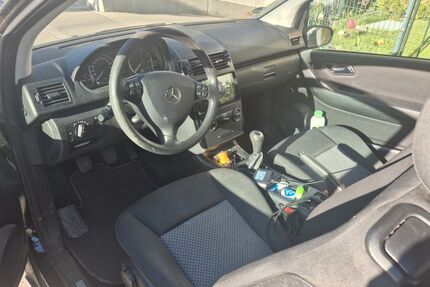 Mercedes-Benz A 150 194.000 km 2.999 &euro; Sindelfingen 71069