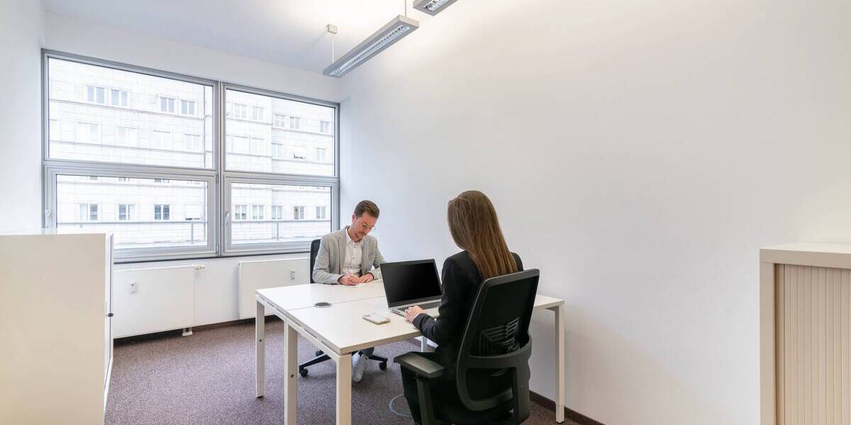 Gewerbeobjekt Stuttgart Mitte - 1.569&euro; | Angebot:25971822