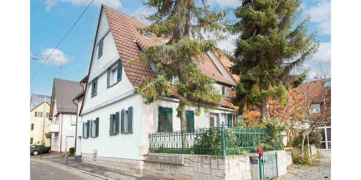 Haus zum Kaufen in Stuttgart 980.000 € 170.39 m² 7 zimmer