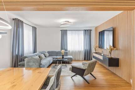 Wohnung Stuttgart Bad Cannstatt - 5.5 Zimmer, 127 m&sup2;, 530.000&euro; | Angebot:27141020