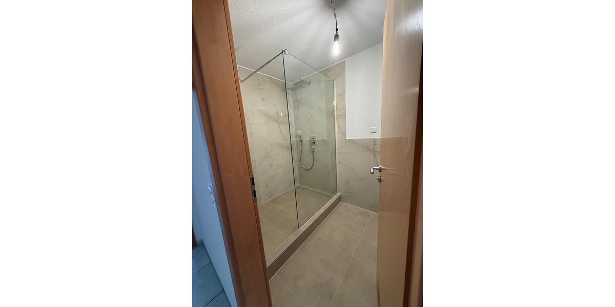 Etagenwohnung Reutlingen Sondelfingen - 3.5 Zimmer, 79 m&sup2;, 1.200&euro; | Angebot:27543998