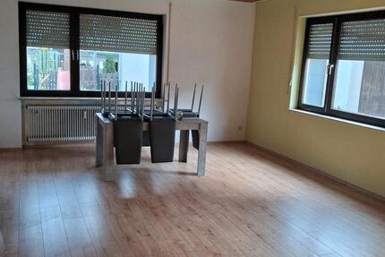 Wohnung Sindelfingen Darmsheim - 3 Zimmer, 75 m&sup2;, 750&euro; | Angebot:27625229