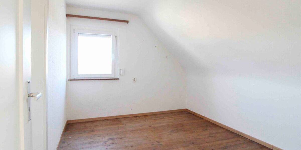 Einfamilienhaus Mühlacker Dürrmenz - 6 Zimmer, 115 m&sup2;, 175.000&euro; | Angebot:26290986