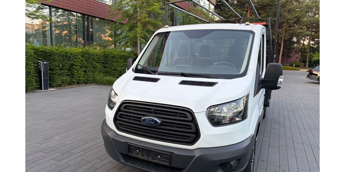 Ford Transit 129.000 km 9.290 &euro; Stuttgart 70469