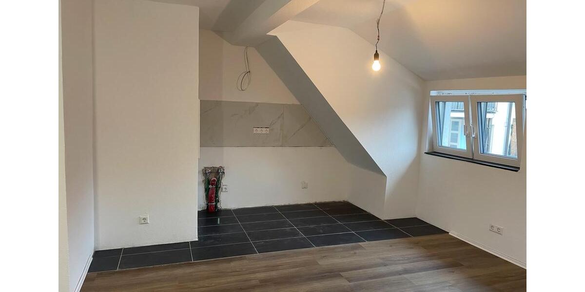 Dachgeschoßwohnung Ludwigsburg Eglosheim - 1 Zimmer, 42 m&sup2;, 900&euro; | Angebot:27604949