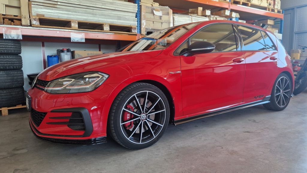 VW Golf 37.500 km 29.999 &euro; Ditzingen 71254