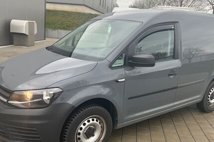 VW Caddy 214.109 km 9.990 &euro; Hildrizhausen 71157