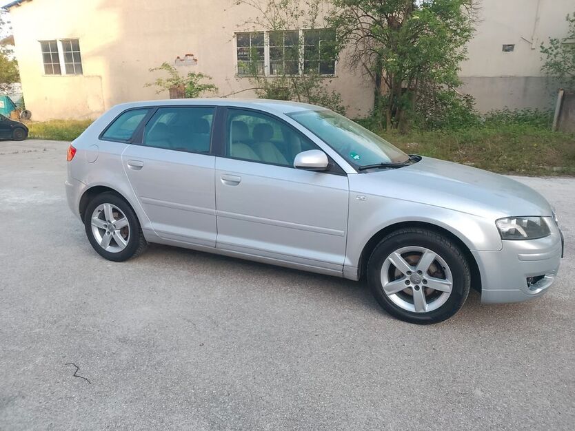 Audi A3 142.000 km 5.999 € Stuttgart 70439