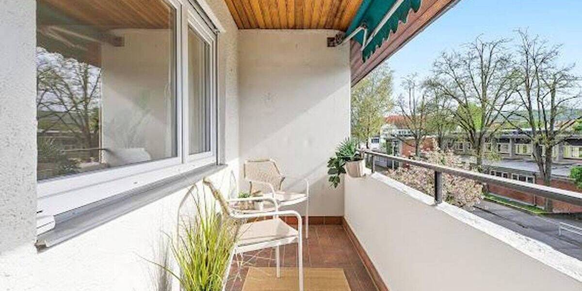 Etagenwohnung Obertürkheim Obertürkheim - 3 Zimmer, 77 m&sup2;, 1.330&euro; | Angebot:26805725