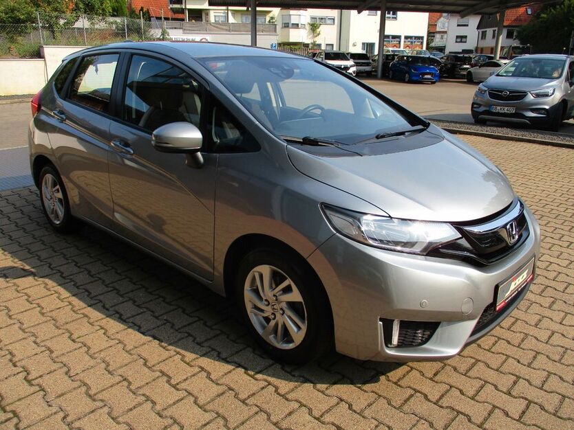 Honda Jazz 142.693 km 9.980 € Stuttgart 70599