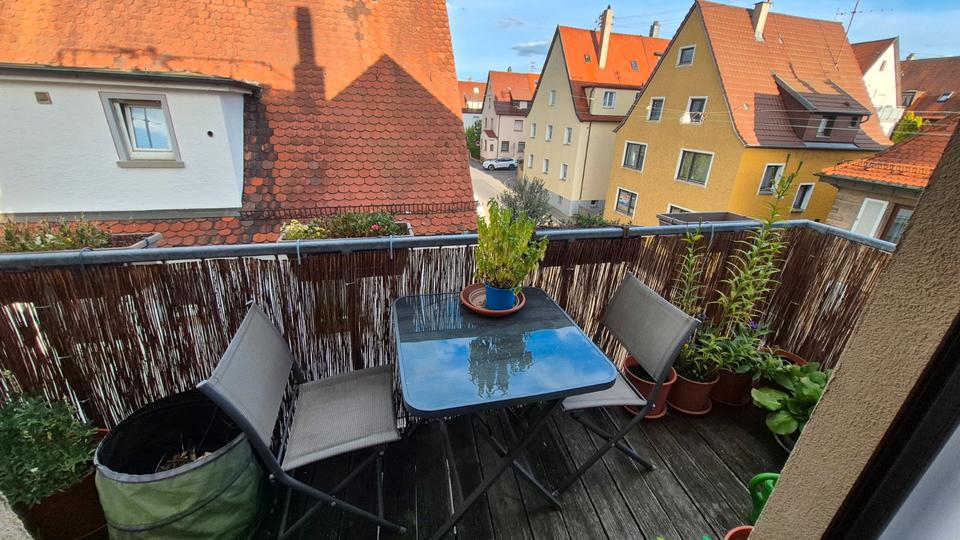 Dachgeschoßwohnung Fellbach - 2.5 Zimmer, 55 m&sup2;, 235.000&euro; | Angebot:27417835