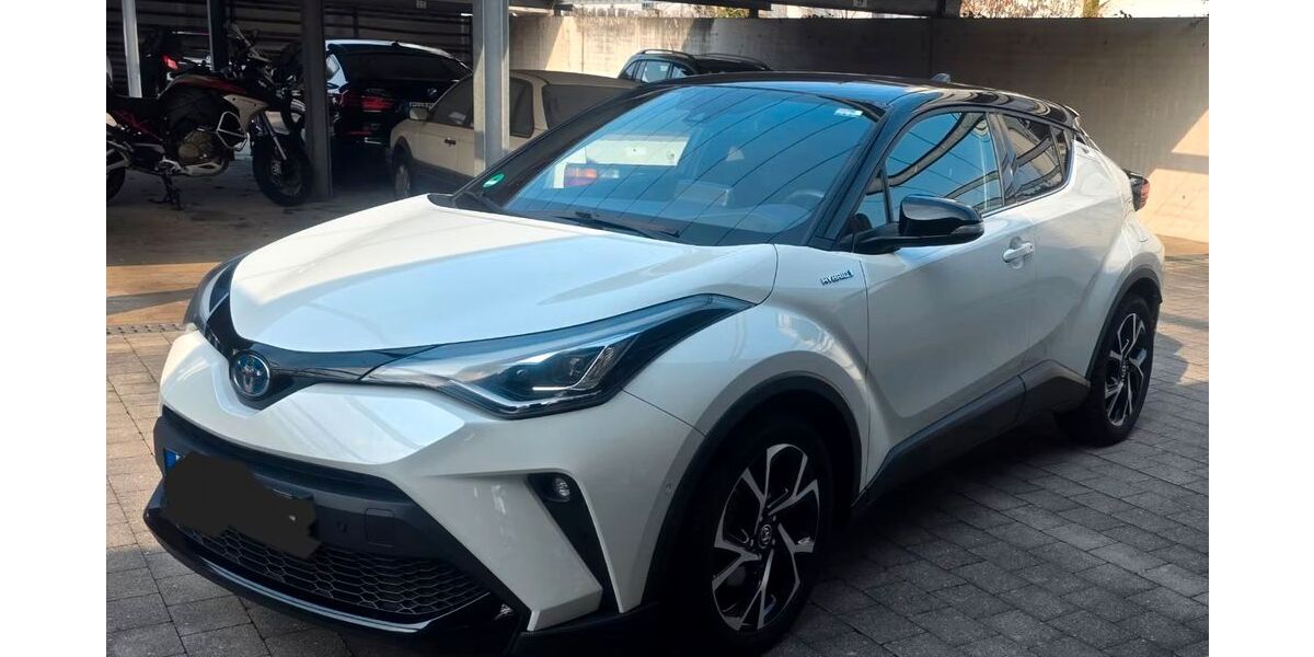 Toyota C-HR 78.000 km 17.000 &euro; Stuttgart 70619