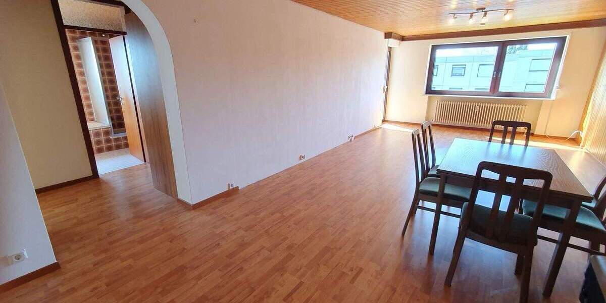 Etagenwohnung Markgröningen - 3 Zimmer, 90 m&sup2;, 275.000&euro; | Angebot:25802210