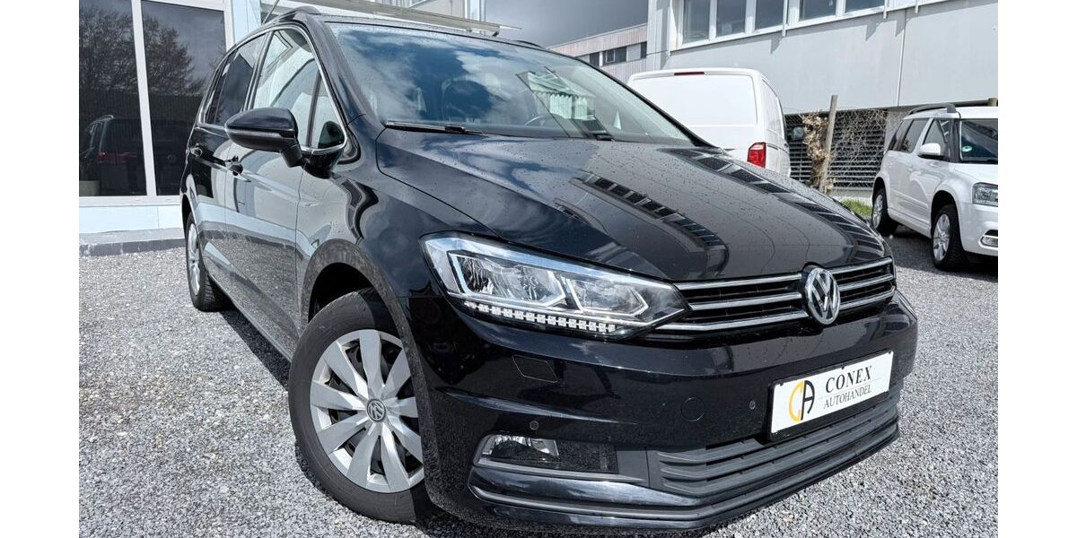 VW Touran 125.000 km 16.490 &euro; Korntal-Münchingen 70825