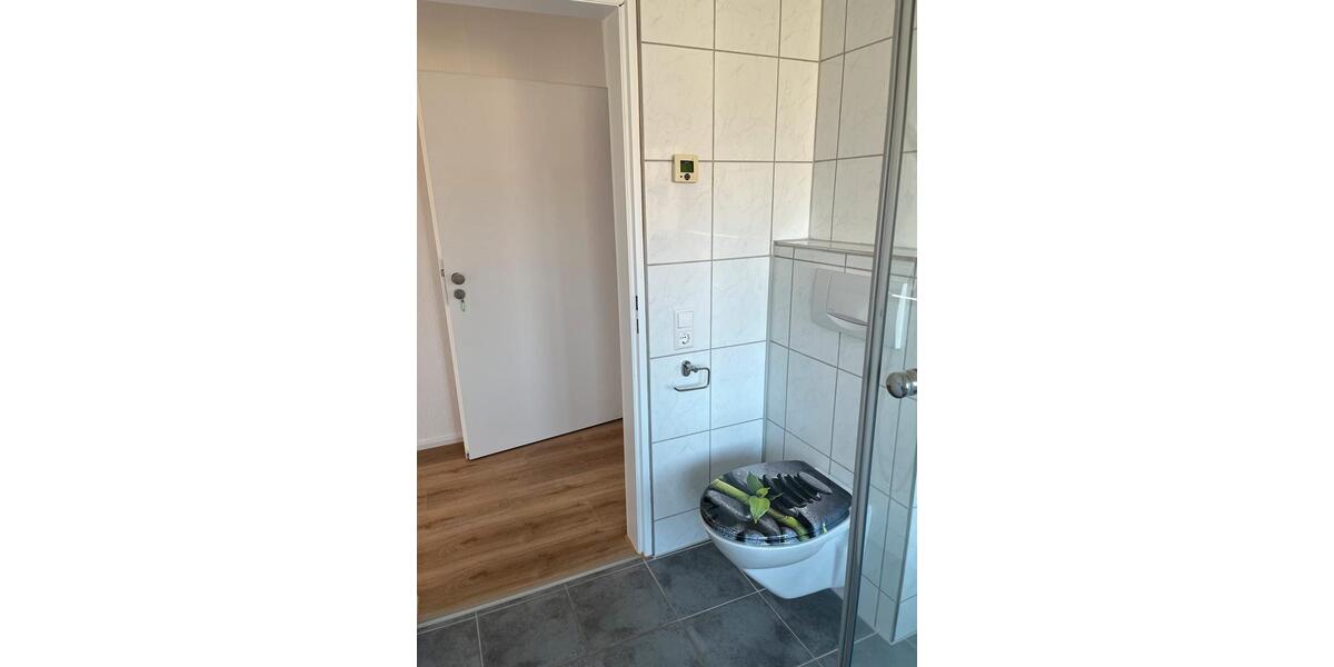 Dachgeschoßwohnung Gäufelden - 2 Zimmer, 65 m&sup2;, 1.080&euro; | Angebot:25400819