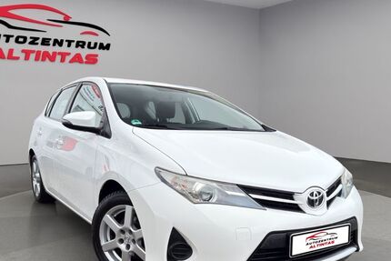 Toyota Auris 97.000 km 8.750 &euro; Holzgerlingen 71088