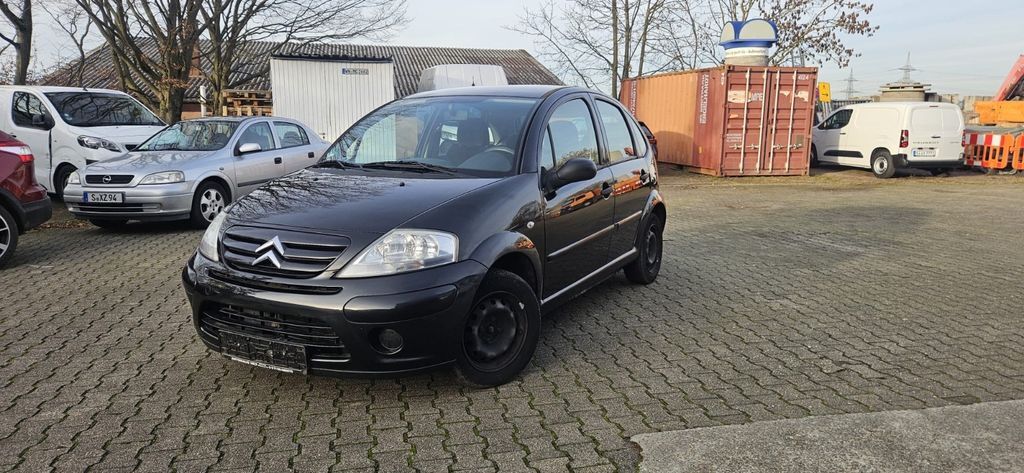 Citroen C3 122.724 km 1.200 € Waiblingen Neustadt ( 15 km von Stuttgart ) 71336