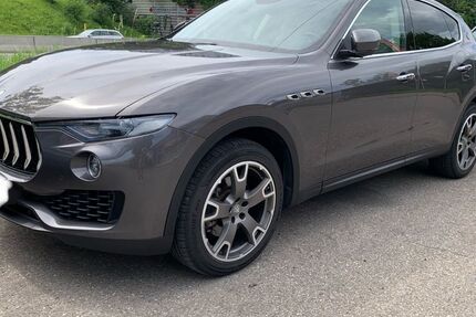 Maserati Levante 82.750 km 35.950 € Stuttgart 70329