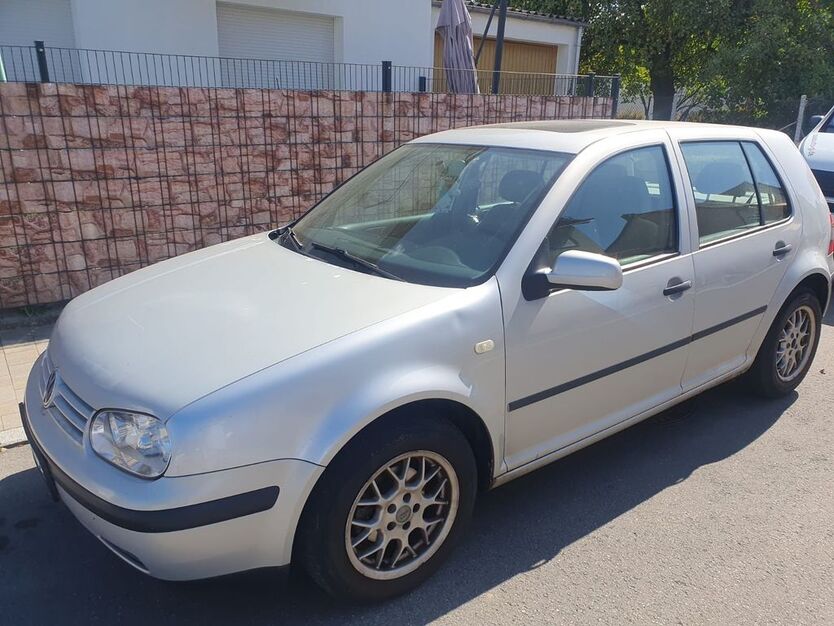VW Golf 230.000 km 650 € Leonberg 71229