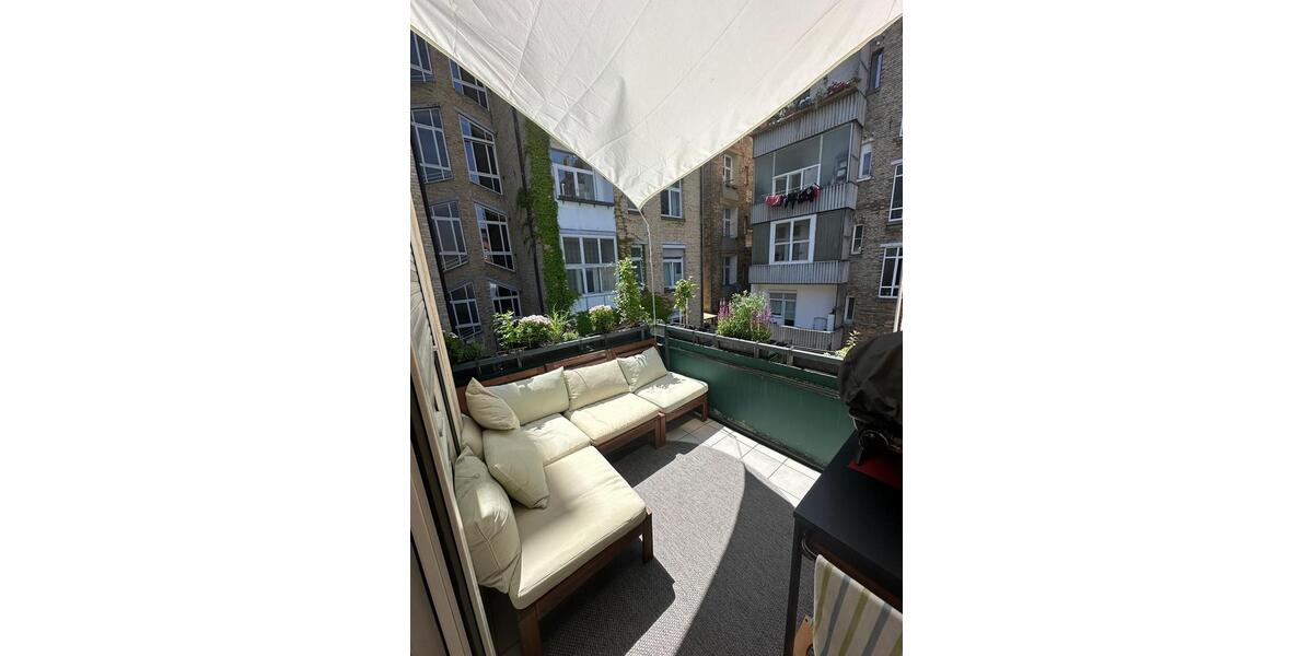 1 Zimmer Wohnung mi Balkon zimmer