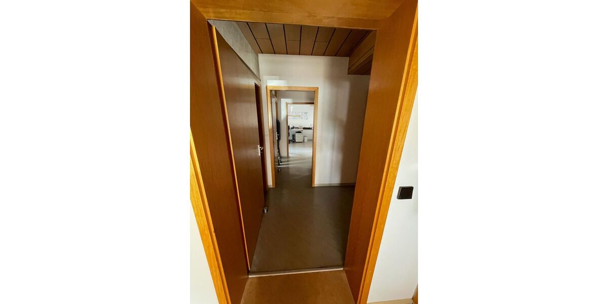 Funktionale Büro- oder Praxisfläche in Nürtingen - Gewerbeobjekt Nürtingen Neckarhausen | Angebot:27608203