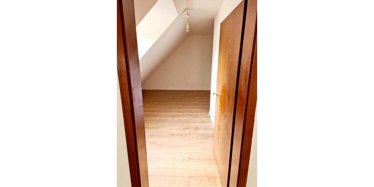 Dachgeschoßwohnung Ostfildern - 2 Zimmer, 45 m&sup2;, 730&euro; | Angebot:26454709
