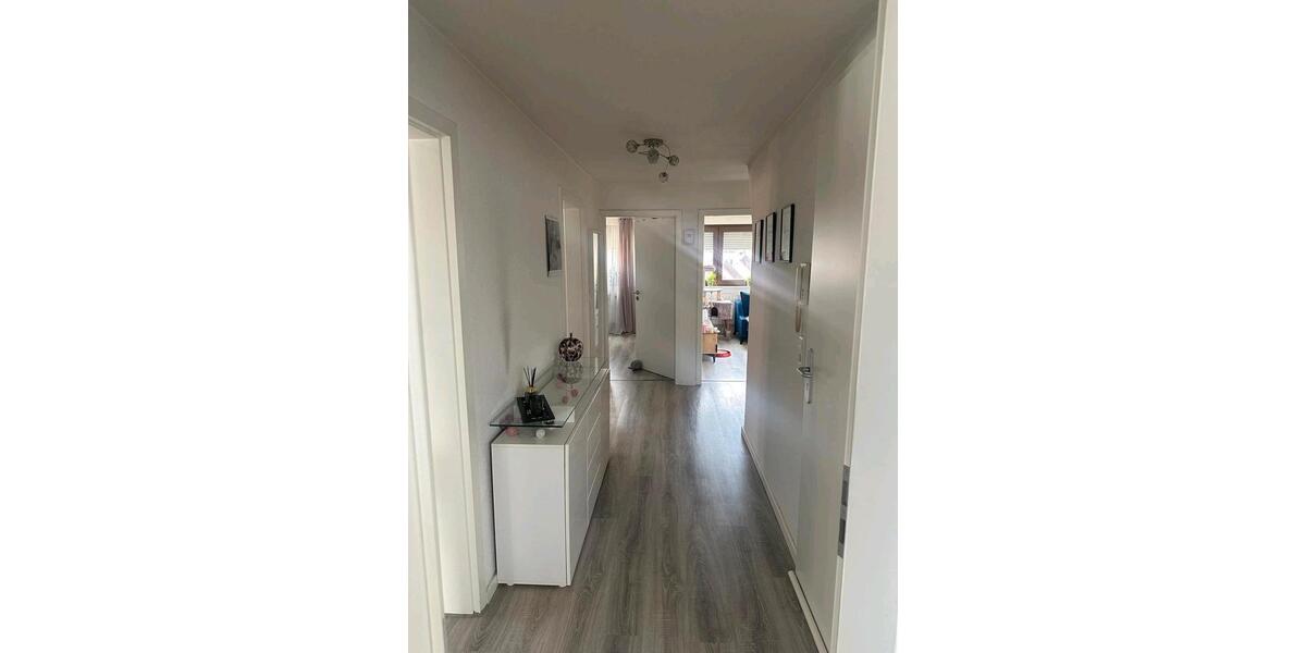 Dachgeschoßwohnung Schwieberdingen - 3 Zimmer, 67 m&sup2;, 251.500&euro; | Angebot:25874182