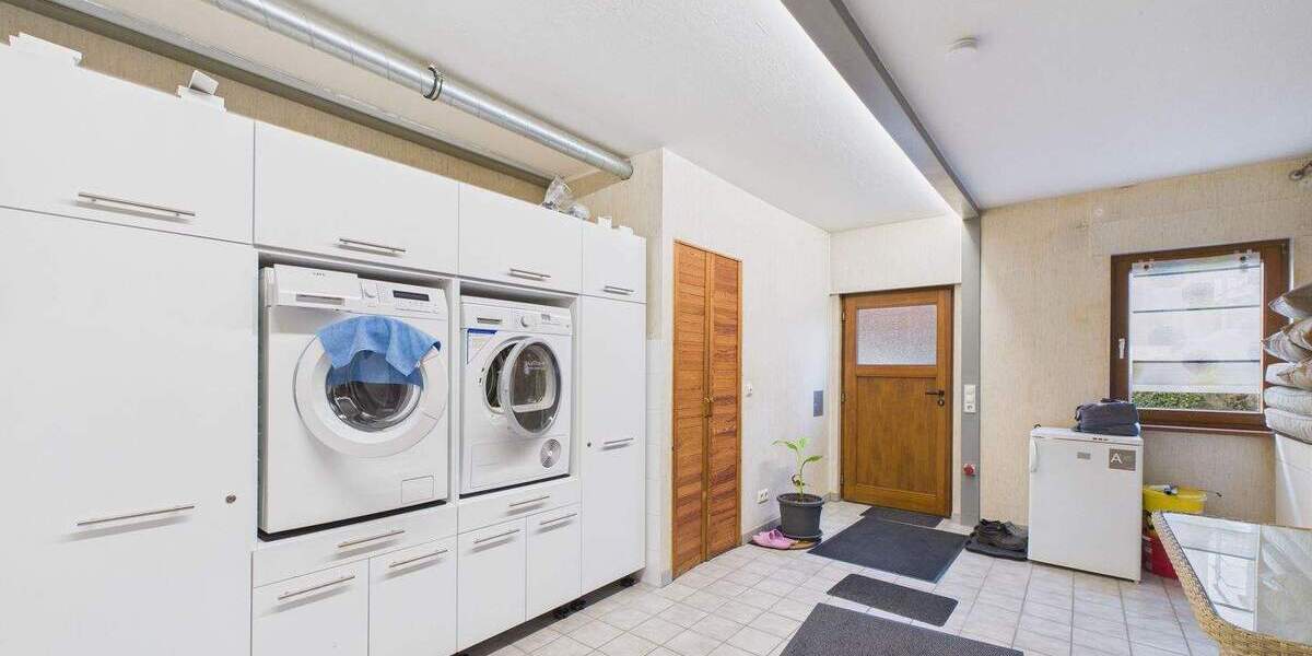 Bungalow Illingen - 6 Zimmer, 156 m&sup2;, 695.000&euro; | Angebot:25655412