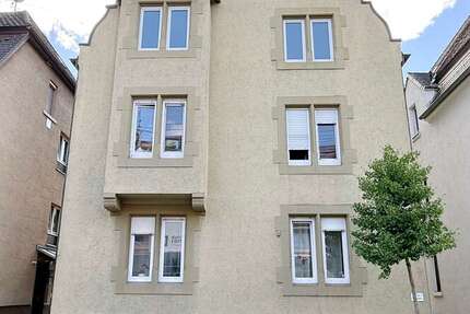 Haus zum Kaufen in Esslingen am Neckar 890.000 € 285 m²