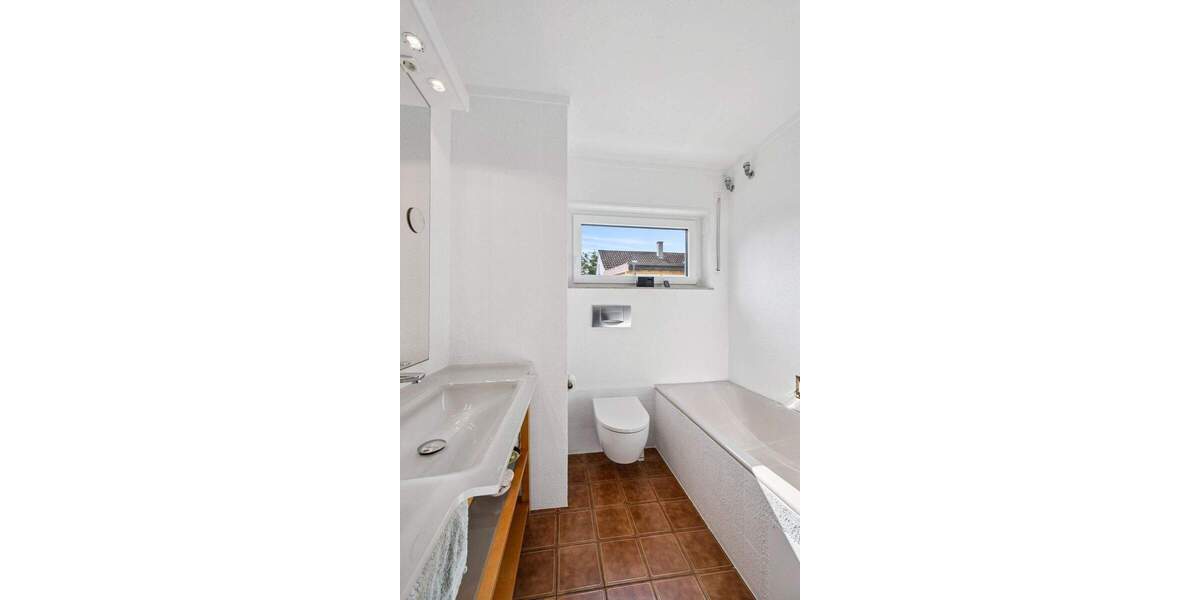 Reihenendhaus Ludwigsburg / Poppenweiler Poppenweiler - 4 Zimmer, 107 m&sup2;, 495.000&euro; | Angebot:23979808