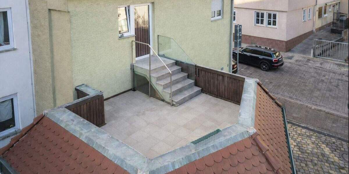 Mehrfamilienhaus, Wohnhaus Stuttgart Degerloch - 4 Zimmer, 145 m&sup2;, 599.000&euro; | Angebot:25819827