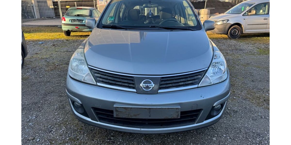 Nissan Tiida 159.000 km 1.950 &euro; Stuttgart 70376