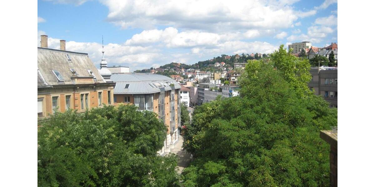 Dachgeschoßwohnung Stuttgart Lehen - 2.5 Zimmer, 109 m&sup2;, 1.670&euro; | Angebot:24493297