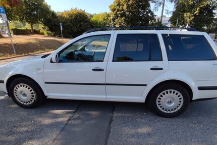 VW Golf 225.000 km 5.350 &euro; Pforzheim/Brötzingen 75172