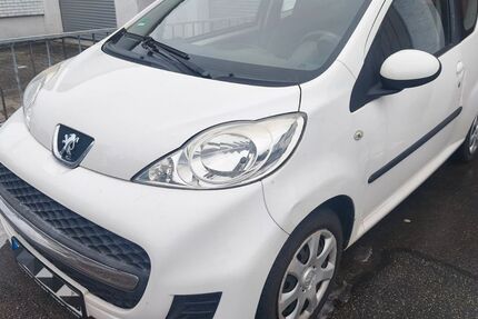 Peugeot 107 151.000 km 2.200 &euro; Freiberg am Neckar 71691