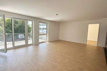 Wohnung Stuttgart Untertürkheim - 4 Zimmer, 104 m&sup2;, 1.790&euro; | Angebot:25677103