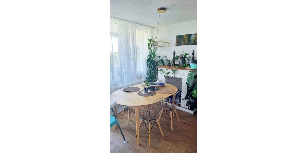 Top modernisierte 4 Zimmer Wohnung am Stadtrand mit super Aussicht, provisionsfrei 4 zimmer