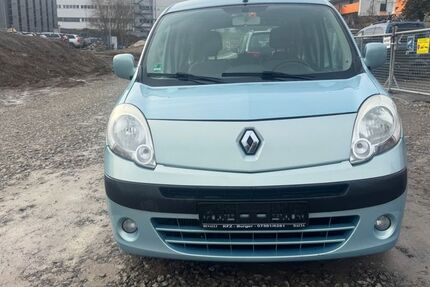 Renault Kangoo 192.000 km 3.599 &euro; Stuttgart 70376