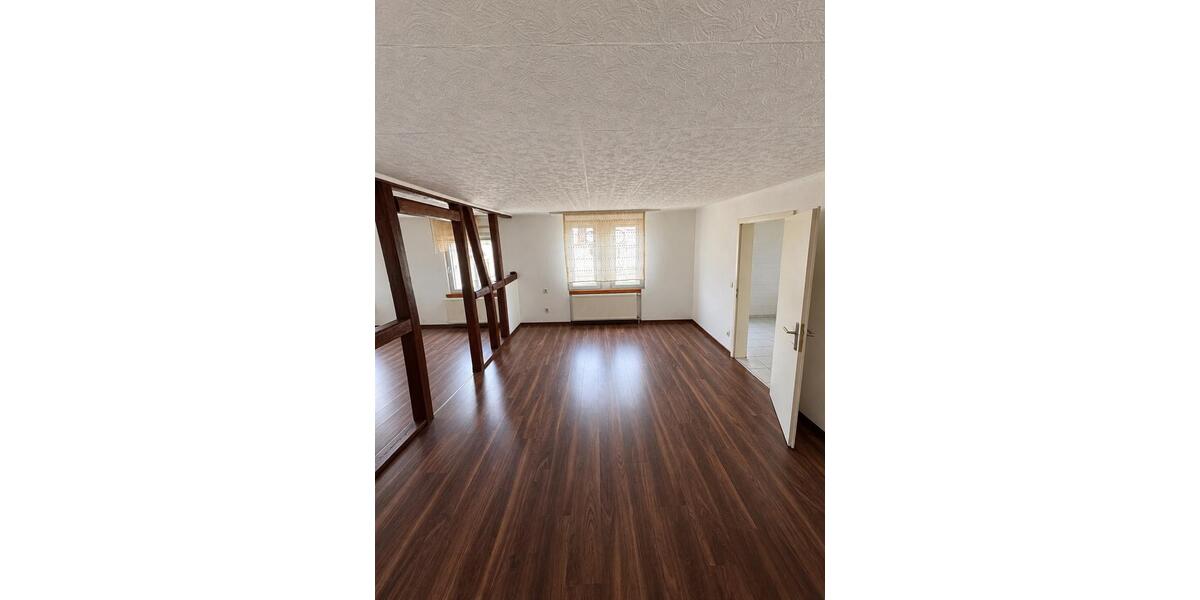 Etagenwohnung Esslingen am Neckar Oberesslingen - 3 Zimmer, 97 m&sup2;, 1.050&euro; | Angebot:27565833