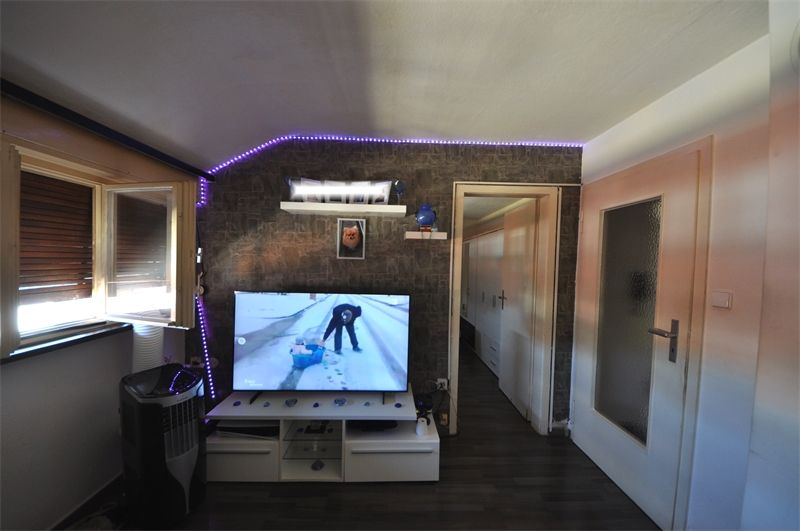 Wohn- und Gewerbeanwesen mit viel Gestaltungspotential in bester Lage zimmer