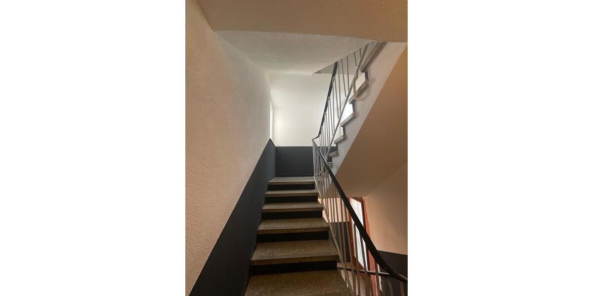 Etagenwohnung Esslingen am Neckar Brühl - 3 Zimmer, 65 m&sup2;, 225.000&euro; | Angebot:24420579